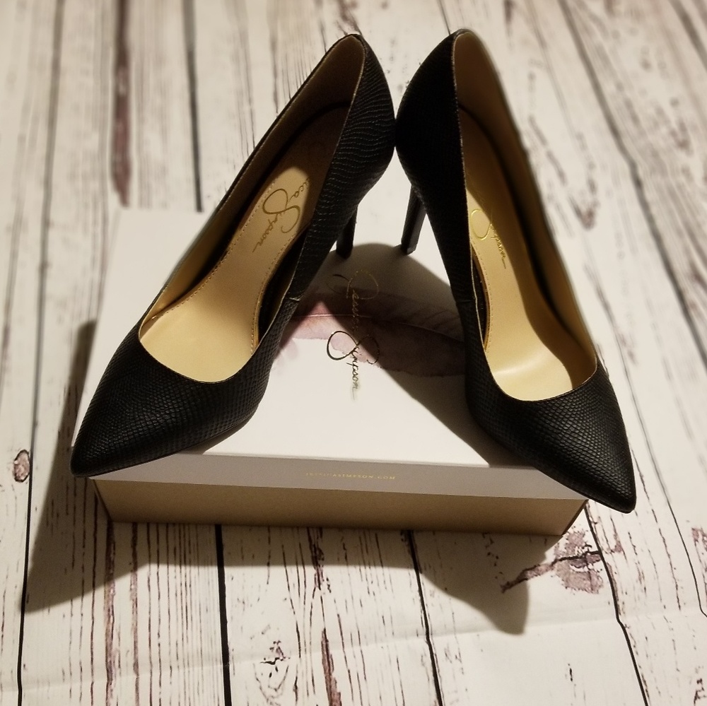 JESSICA SIMPSON Laenie Snake Print heels